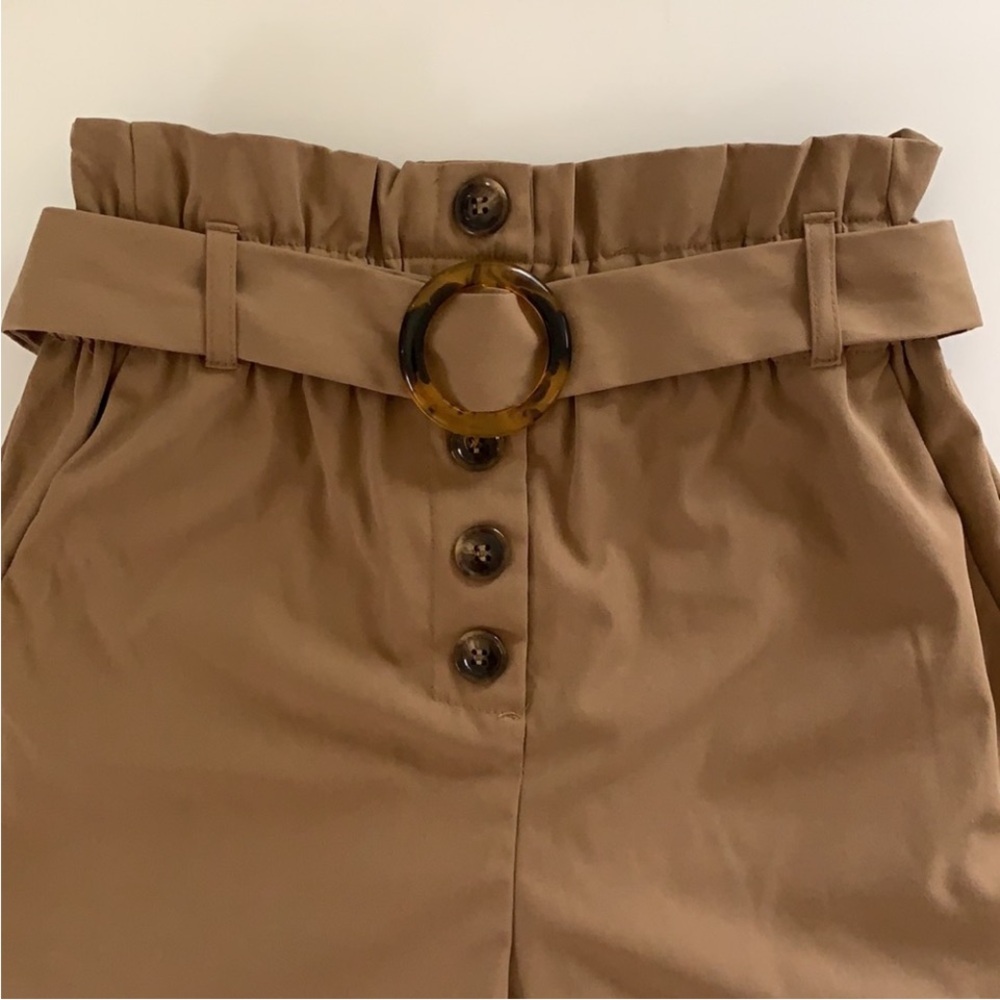 Shorts - Picture 3 of 6